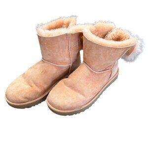 Ugg Fluff Bow Mini Suede Boots Size 9 Suntan Pull-On Sheepskin Women Winter